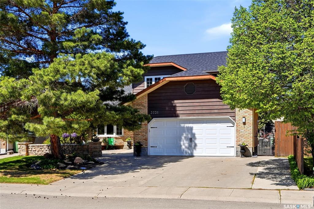 MLS® listing #SK037292 for sale located at 3731 Selinger Crescent