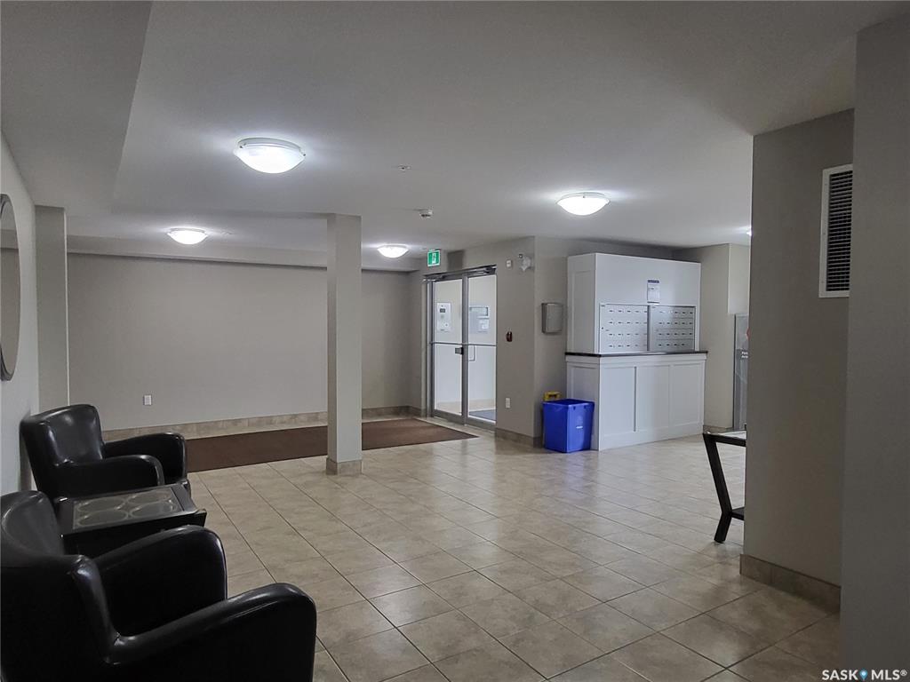 Fifth View of 2141 Larter Road #403, Dominion Heights EV, Estevan, Saskatchewan, S4A 2Y5