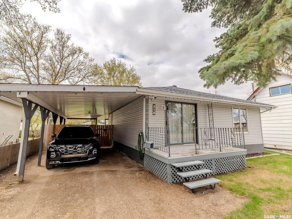 316 1st Street E, SK037386, Saskatchewan,