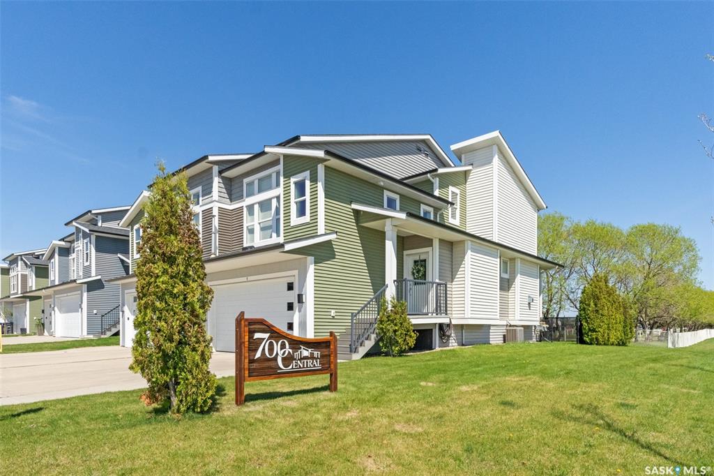 700 Central Street W #1, SK037390, Saskatchewan,