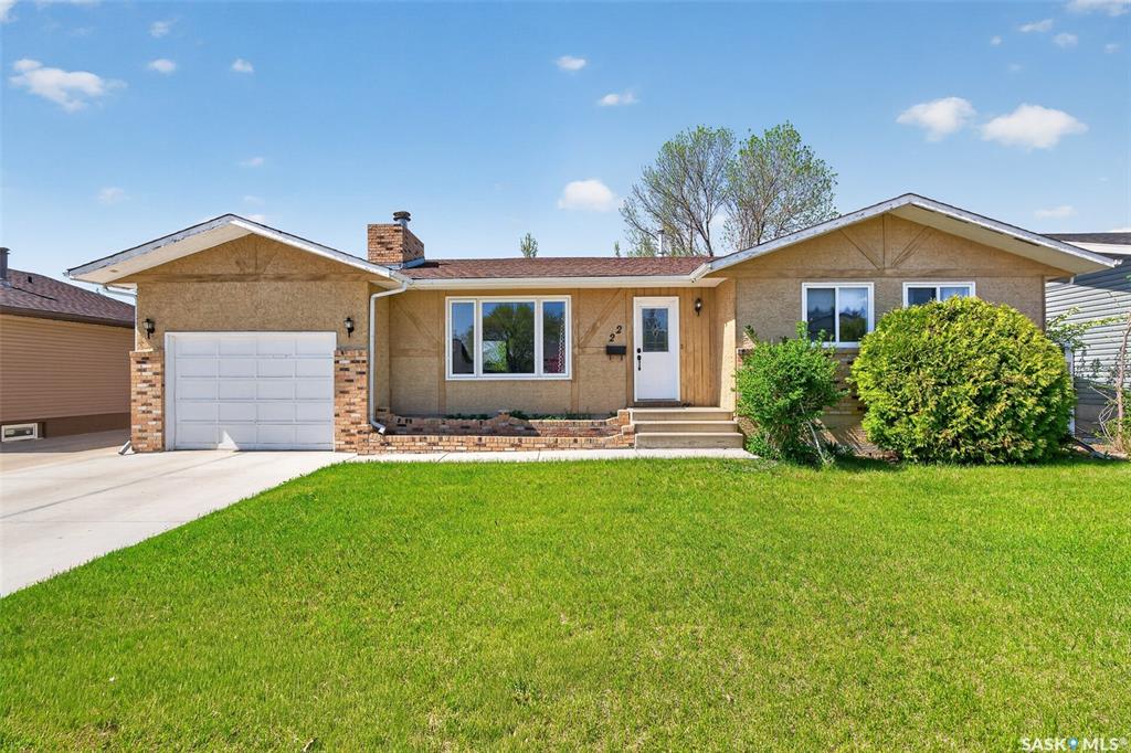 MLS® listing #SK037408 for sale located at 22 Edelweiss Crescent