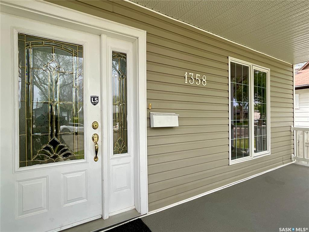 Second View of 1358 Forget Street, Rosemont, Regina, Saskatchewan, S4T 4Y1