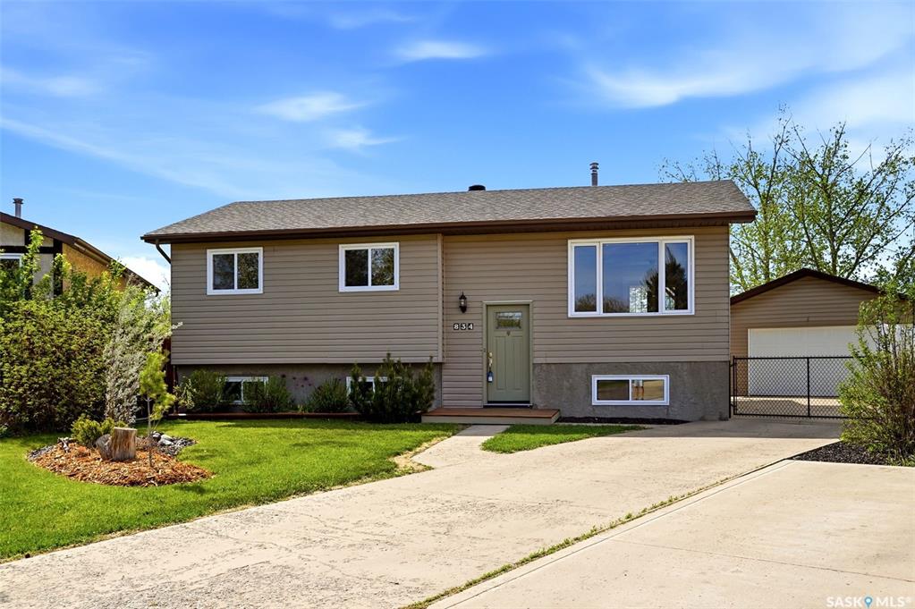 834 Erb Bay, SK037526, Saskatchewan,
