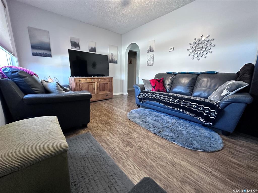 Second View of 561 105th Street, Riverview NB, North Battleford, Saskatchewan, S9A 1R6