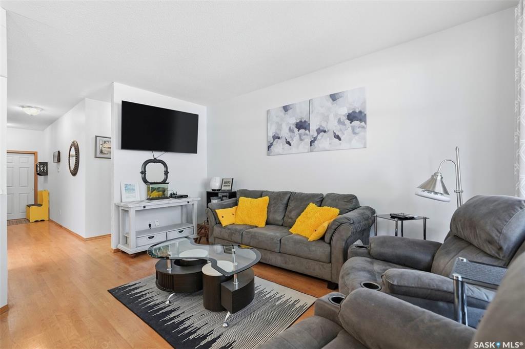 Fourth View of 301 34th Street W #105, South Hill, Prince Albert, Saskatchewan, S6V 8B7