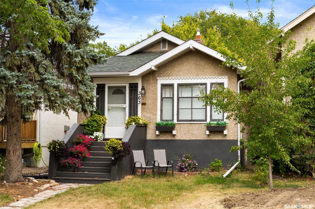 MLS® listing #SK037579 for sale located at 363 Leopold Crescent