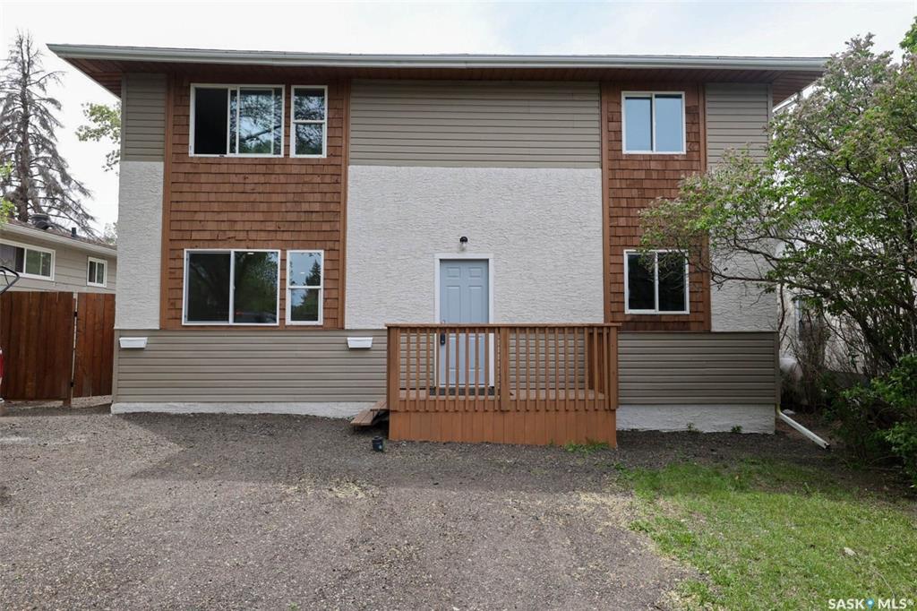 MLS® listing #SK037591 for sale located at 650 Robinson Street