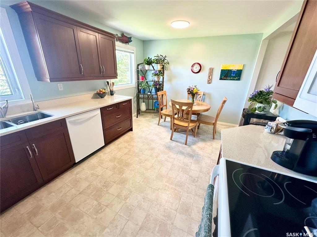Fifth View of 309 Russell Street, Stoughton, Saskatchewan, S0G 4T0