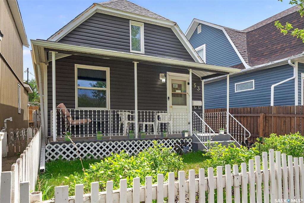 MLS® listing #SK037658 for sale located at 53 Lillooet Street E