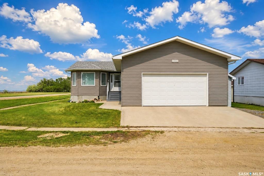 MLS® listing #SK037738 for sale located at 448 Martin Crescent