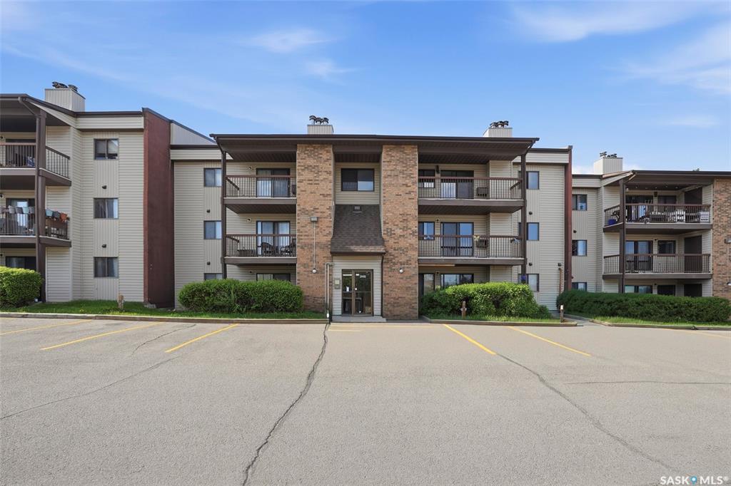 345 Kingsmere Boulevard #202, SK037778, Saskatchewan,