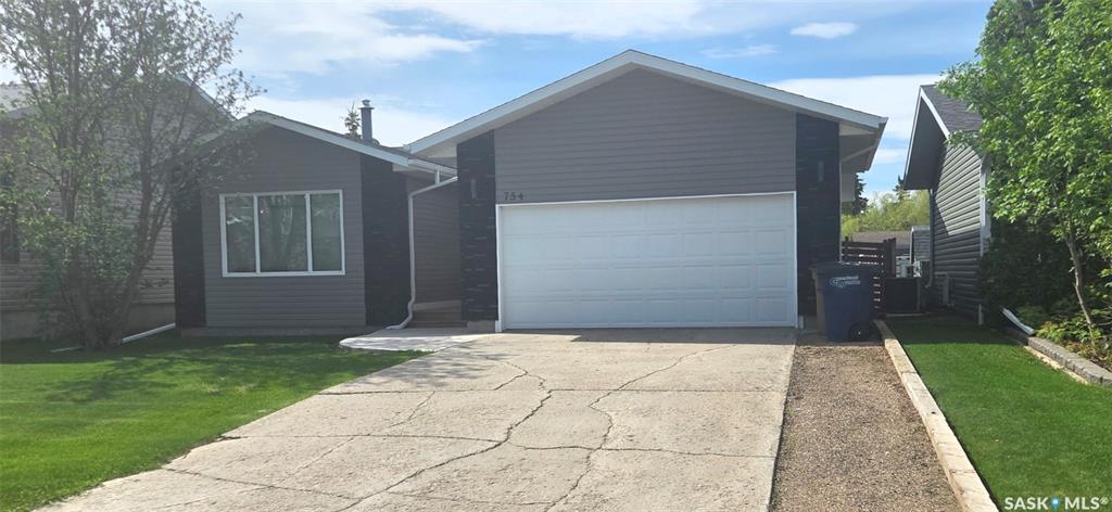 754 Golburn Crescent, SK037780, Saskatchewan,