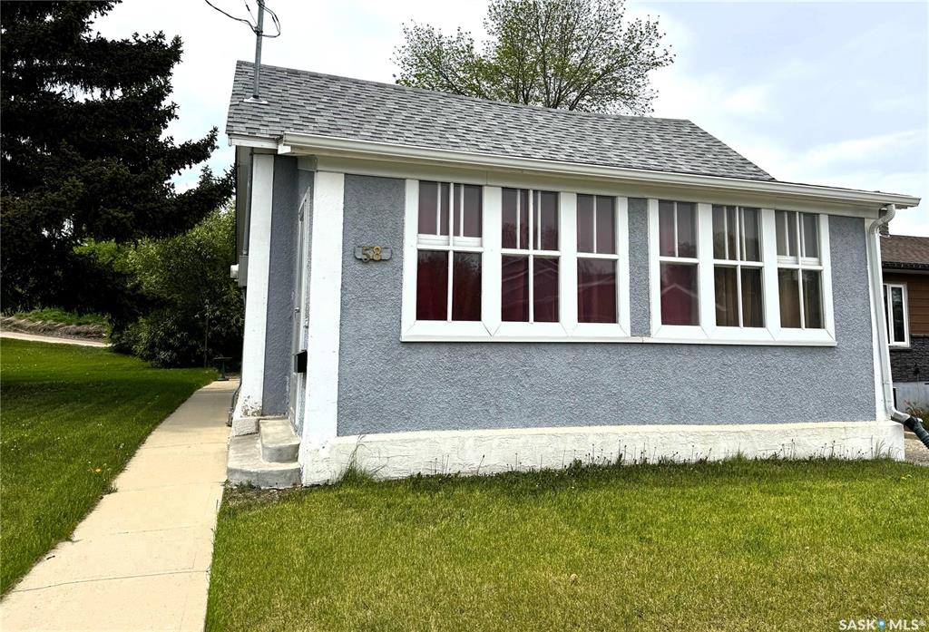 58 10th Avenue Ne, SK037782, Saskatchewan,