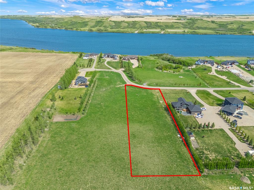 32 Sunrise Drive N, SK037858, Saskatchewan,