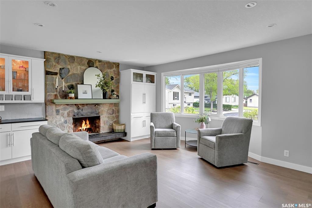 Fifth View of 28 Pleasantview Bay, Uplands, Regina, Saskatchewan, S4R 5H3