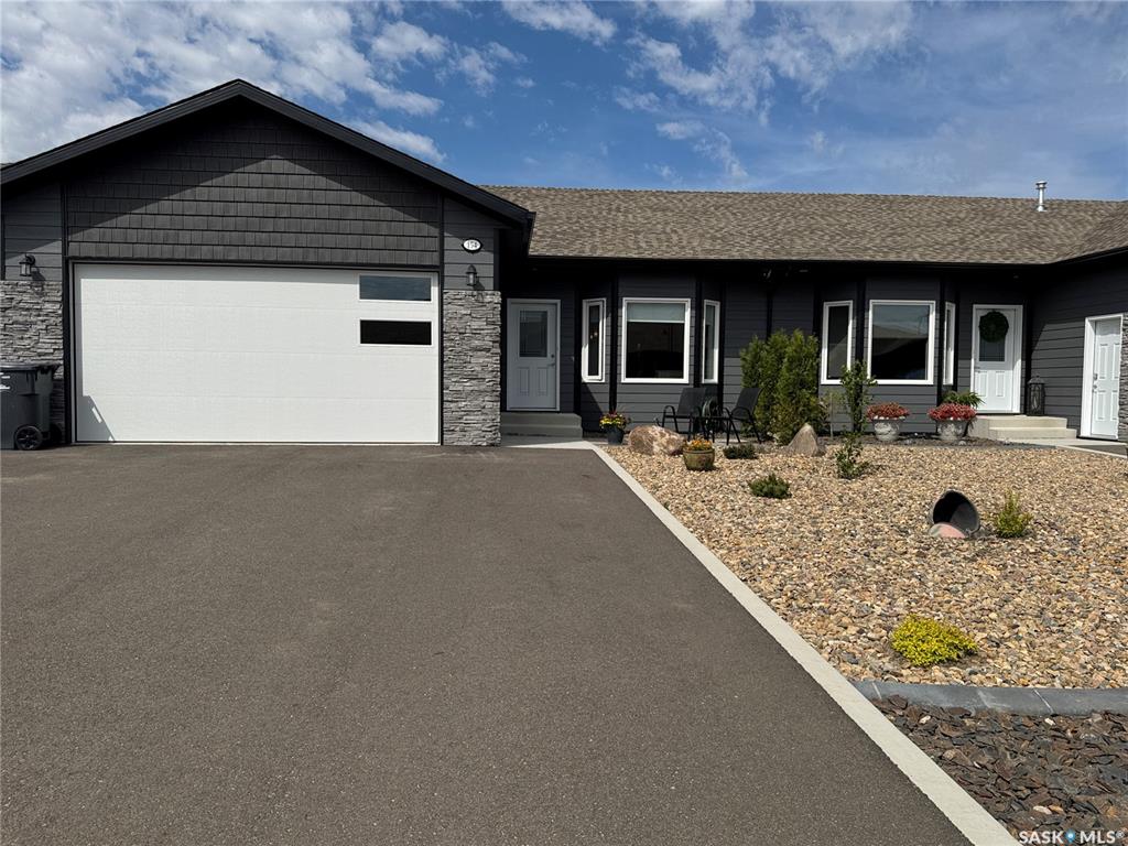 154 Heritage Landing Crescent, SK037876, Saskatchewan,