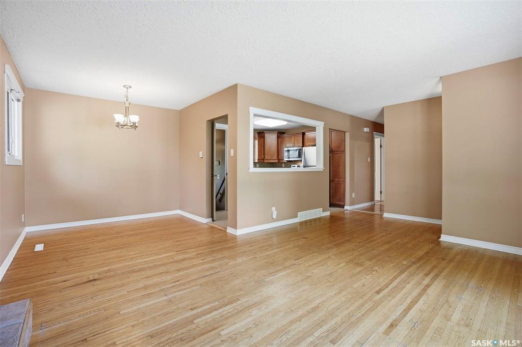 Fifth View of 2019 Louise Avenue, Holliston, Saskatoon, Saskatchewan, S7J 2C1