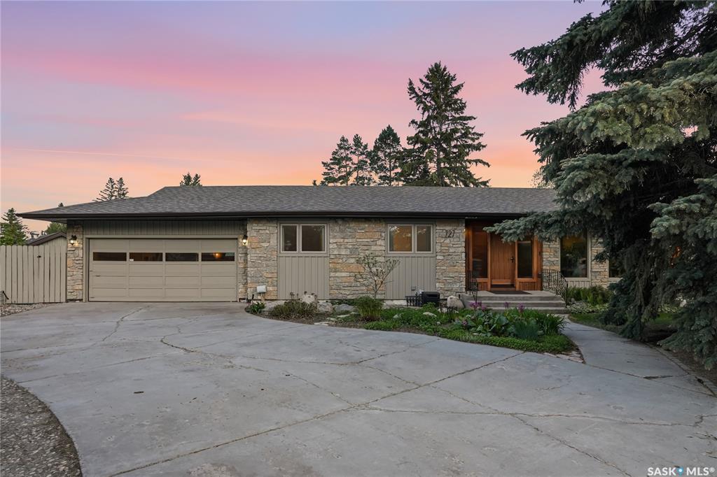 Second View of 727 Tobin Terrace, Lawson Heights, Saskatoon, Saskatchewan, S7K 4P4