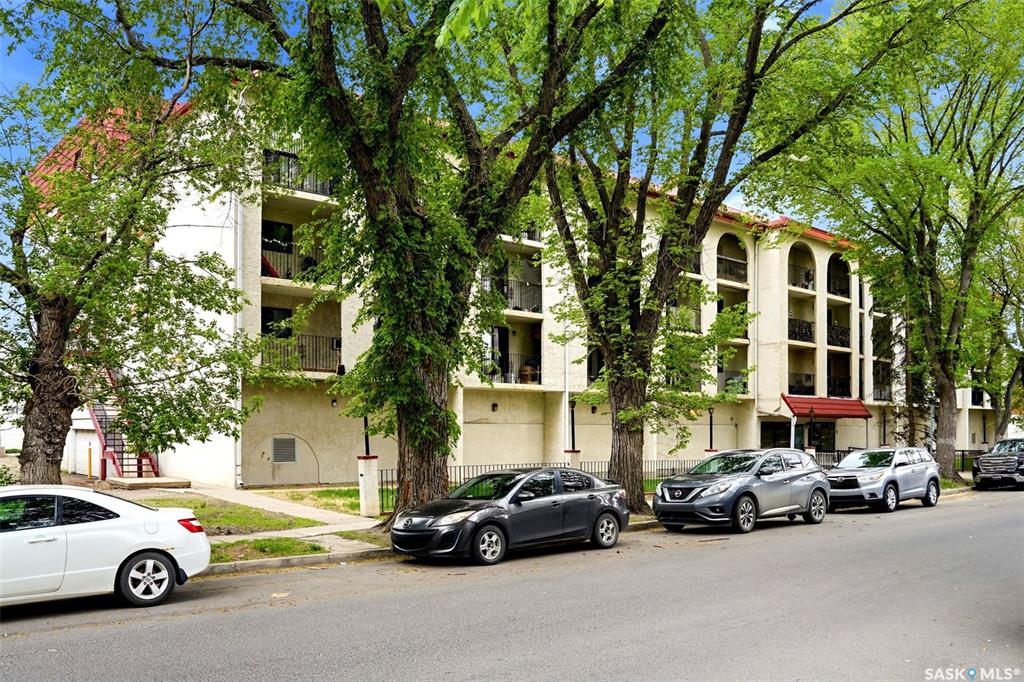 MLS® listing #SK037916 for sale located at 2125 Osler Street #104