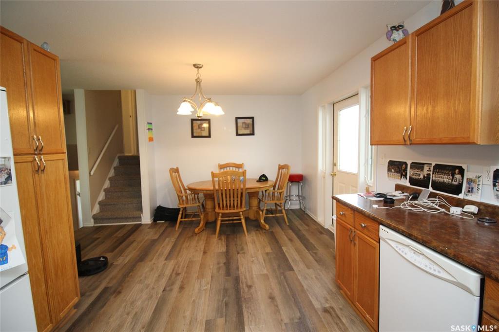Fourth View of 622 9th Street W, Shaunavon, Saskatchewan, S0N 2M0