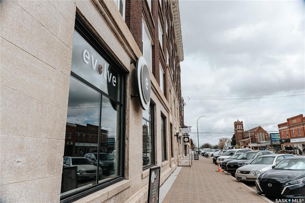 Third View of 203 Main Street, Central MJ, Moose Jaw, Saskatchewan, S6H 0W1