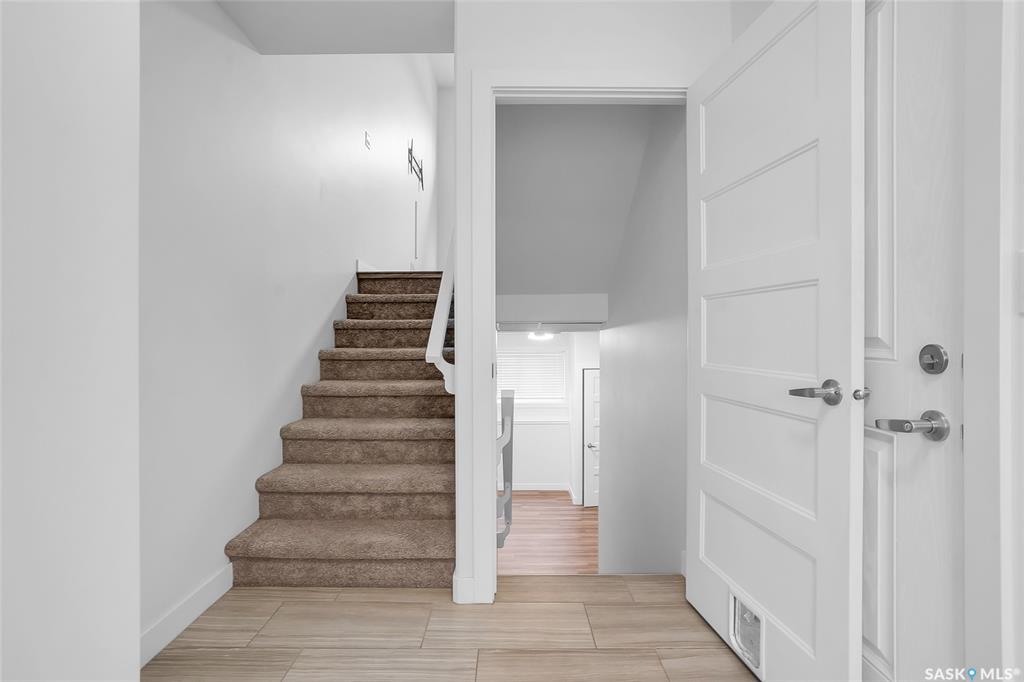 Fourth View of 1060 Parr Hill Drive #4, Martensville, Saskatchewan, S0K 2T1