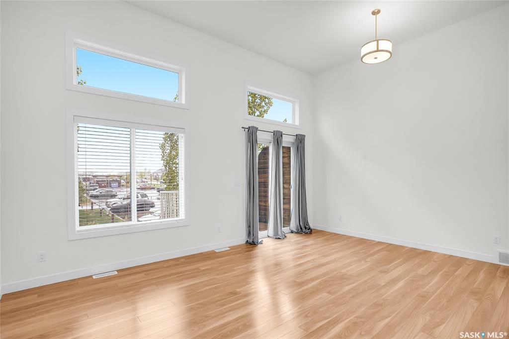 Fifth View of 1060 Parr Hill Drive #4, Martensville, Saskatchewan, S0K 2T1