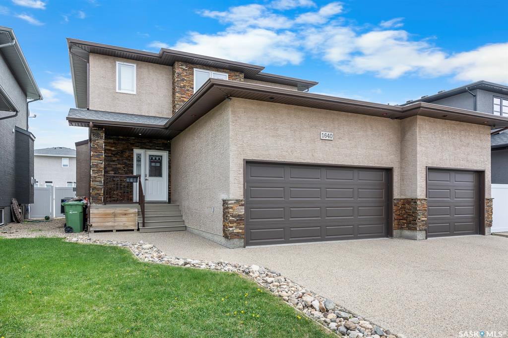 1640 Maple Rose Crescent N, SK037984, Saskatchewan,