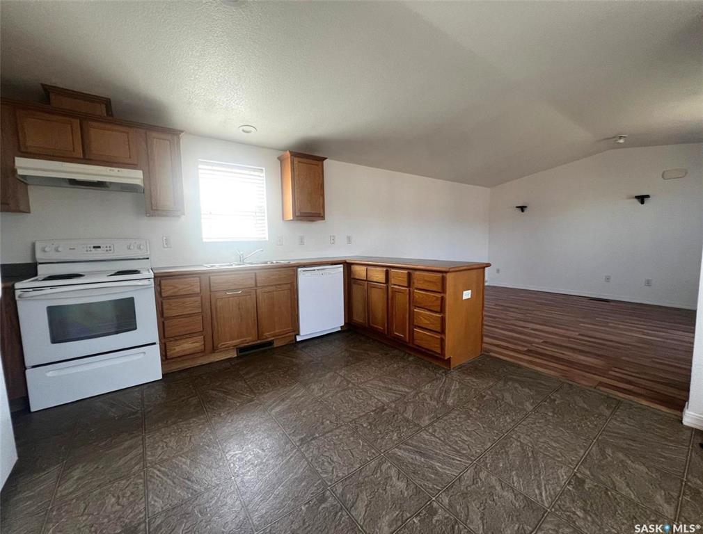 Fifth View of 132 Prairie Sun Court, Swift Current, Saskatchewan, S9H 3X6