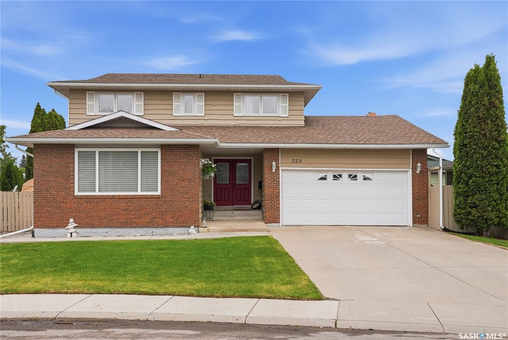 Second View of 723 Candle Court, Lawson Heights, Saskatoon, Saskatchewan, S7K 4Z9