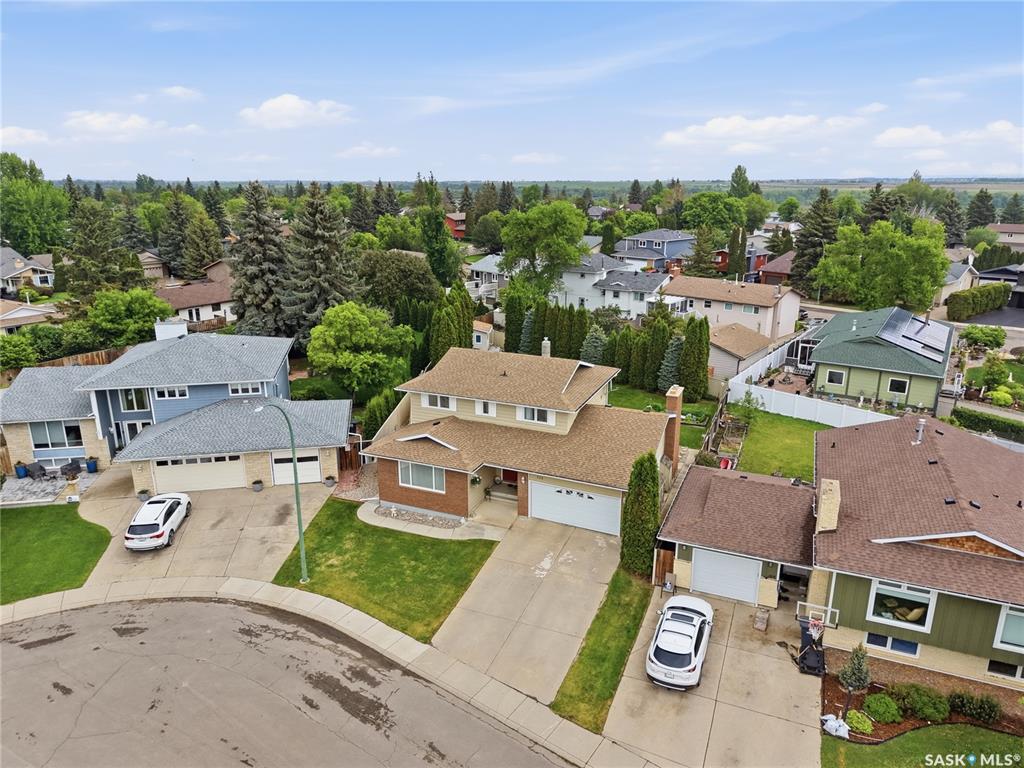 Third View of 723 Candle Court, Lawson Heights, Saskatoon, Saskatchewan, S7K 4Z9