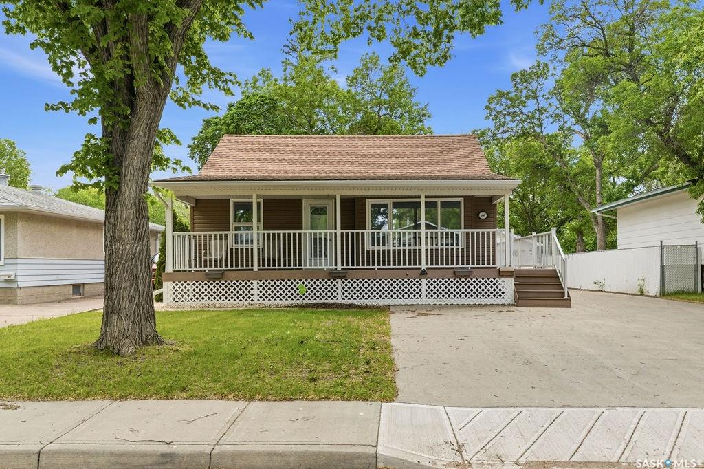 Second View of 166 Halifax Street N, Churchill Downs, Regina, Saskatchewan, S4R 0R5