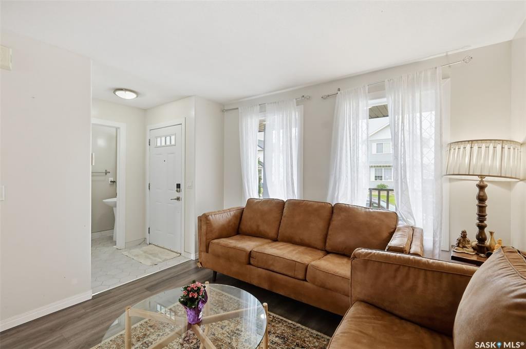 Fourth View of 422 Blakeney Crescent, Confederation Park, Saskatoon, Saskatchewan, S7L 7N5