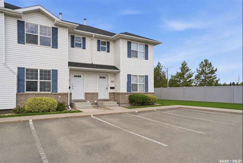 203 Herold Terrace #129, SK038174, Saskatchewan,