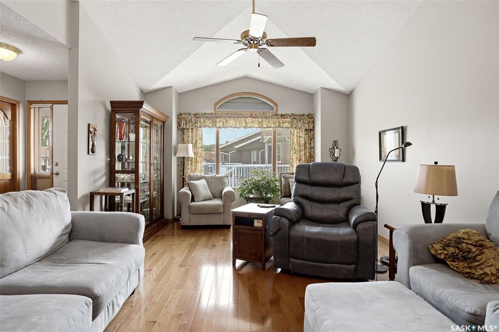 Fifth View of 22 Kensington Crescent, Parliament Place, Regina, Saskatchewan, S4S 7G6