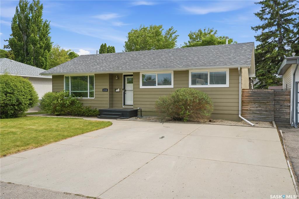 Second View of 1710 Drinkle Street, Nutana Park, Saskatoon, Saskatchewan, S7J 0P7