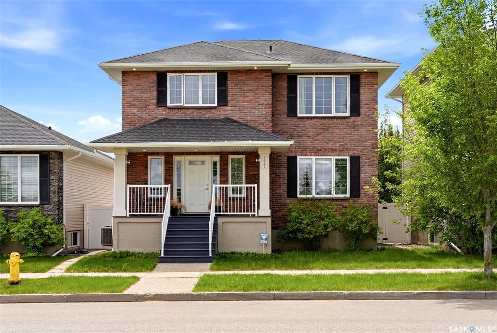 MLS® listing #SK038271 for sale located at 4321 Green Apple Drive E