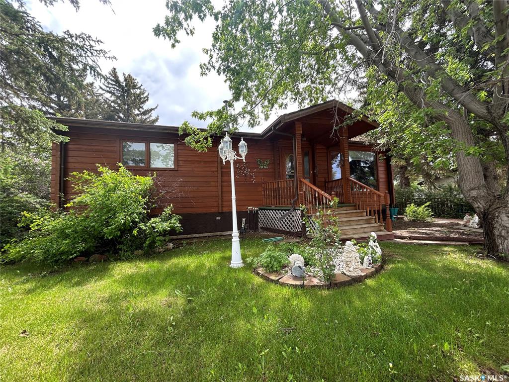 Fourth View of 221 1st Street W, Coronach, Saskatchewan, S0H 0Z0