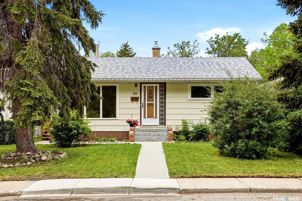 MLS® listing #SK038351 for sale located at 1420 Aberdeen Street
