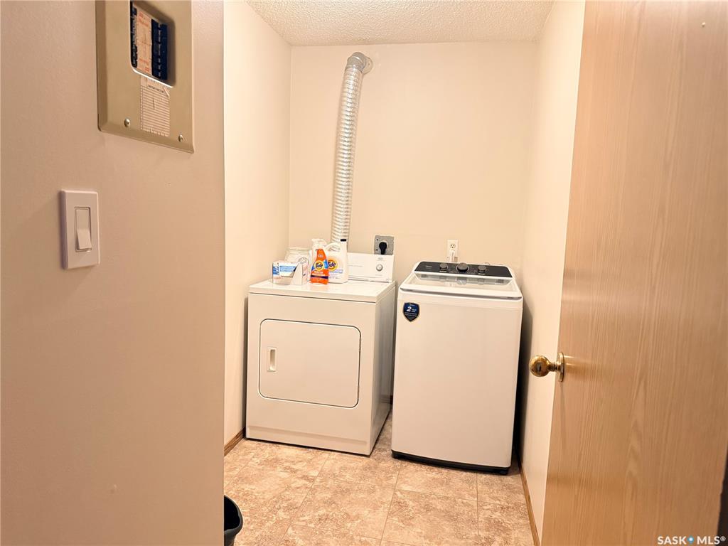 Third View of 51 Wood Lily Drive #201, VLA/Sunningdale, Moose Jaw, Saskatchewan, S6J 1H1