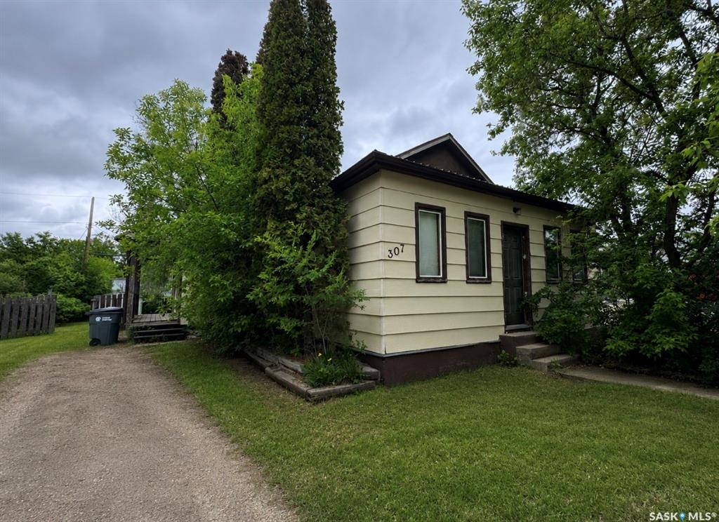 307 5th Avenue W, SK038358, Saskatchewan,