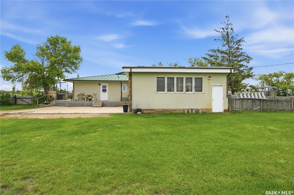 Fourth View of Sacher Acreage, Vanscoy Rm No. 345, Saskatchewan, S0K 1V0