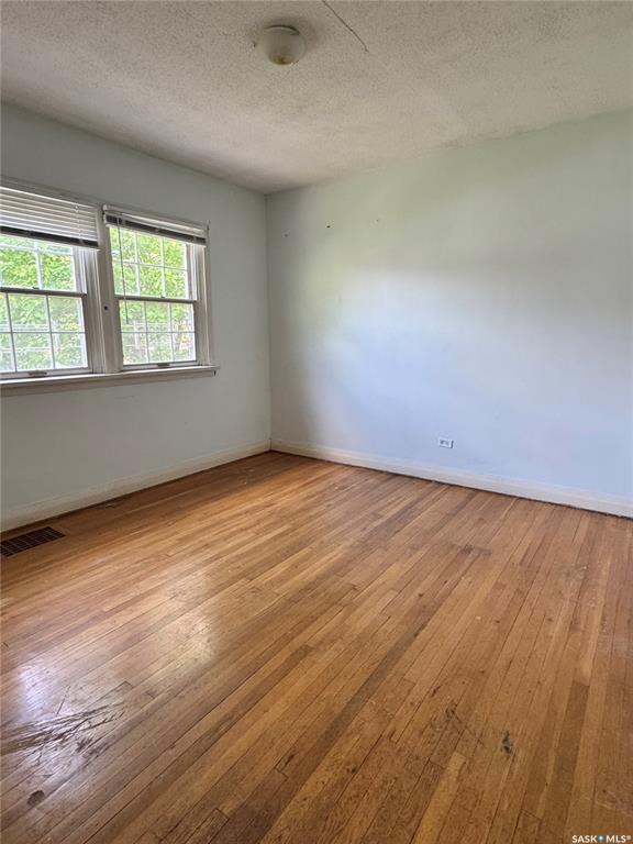 Fifth View of 712 Broadway Avenue, Arnhem Place, Regina, Saskatchewan, S4N 1C3