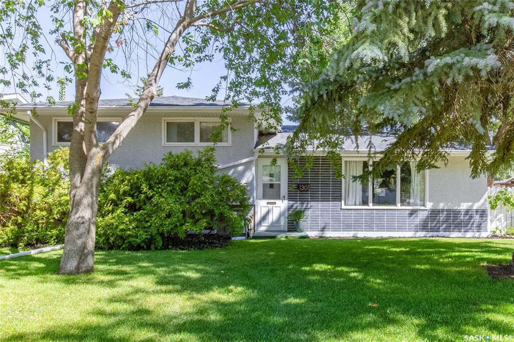 MLS® listing #SK038614 for sale located at 1301 Queen Crescent