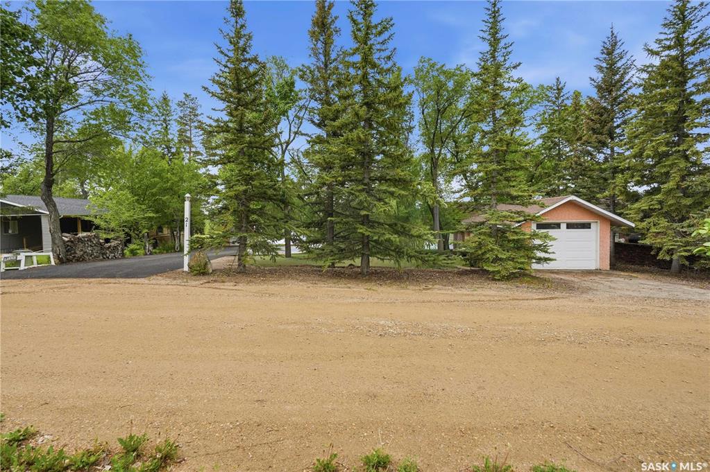 Third View of 21 Pelican Street W, Thomson Lake Regional Park (Wood River Rm No. 74), Wood River Rm No. 74, Saskatchewan, S0H 2K0