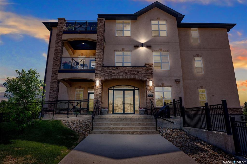 2150 Heseltine Road #304, SK038803, Saskatchewan,