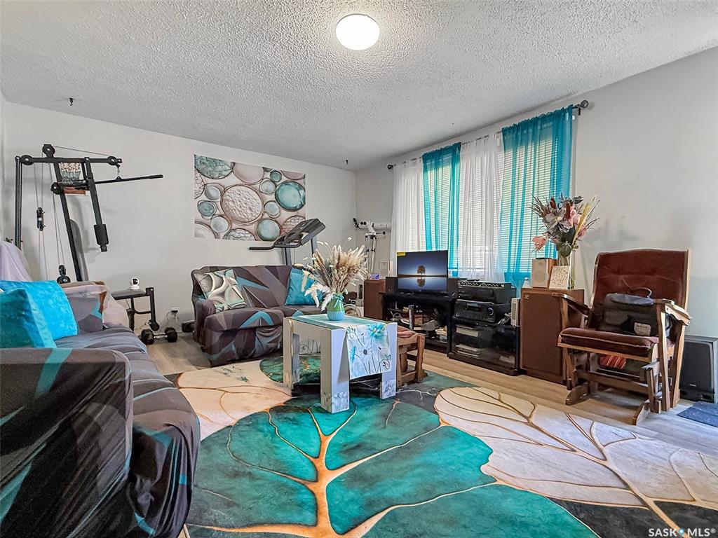 Second View of 168 2nd Avenue Se, South East SC, Swift Current, Saskatchewan, S9H 3H9