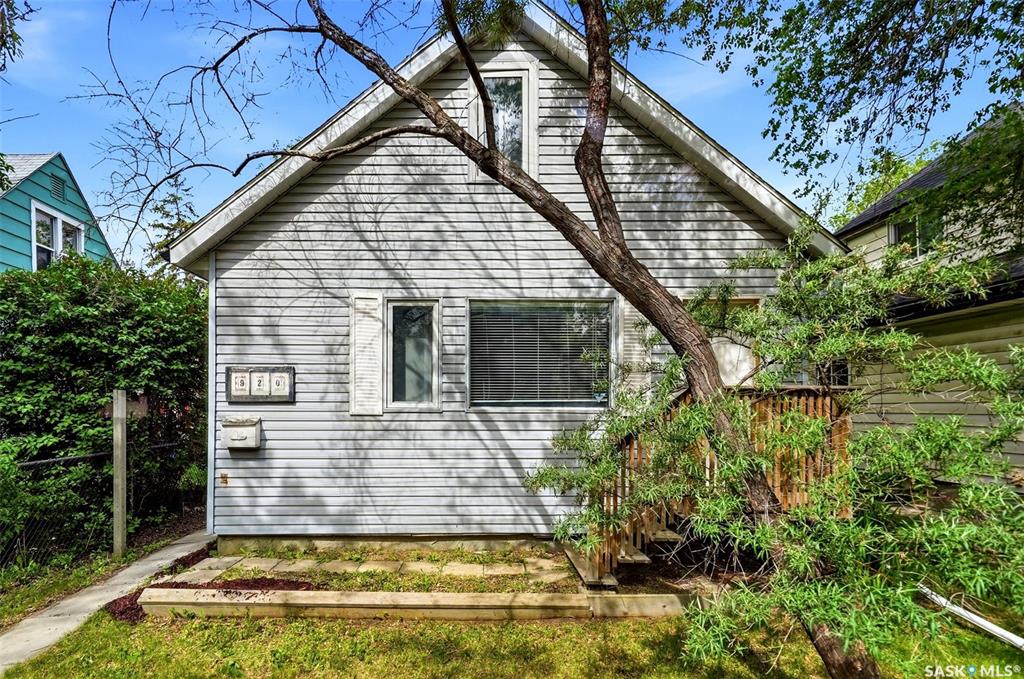 MLS® listing #SK038933 for sale located at 920 Atkinson Street