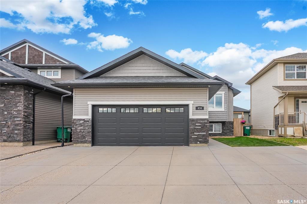 Second View of 434 Langlois Way, Stonebridge, Saskatoon, Saskatchewan, S7T 0S8