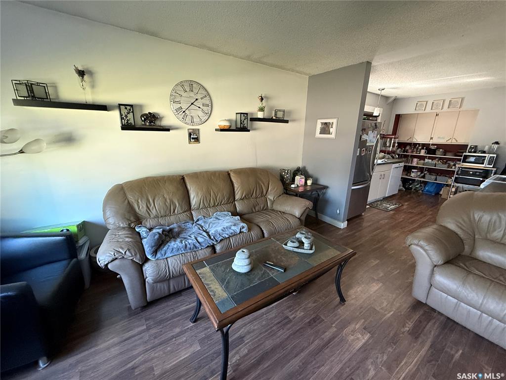 Second View of 103 4th Avenue Se, Weyburn, Saskatchewan, S4H 1X7